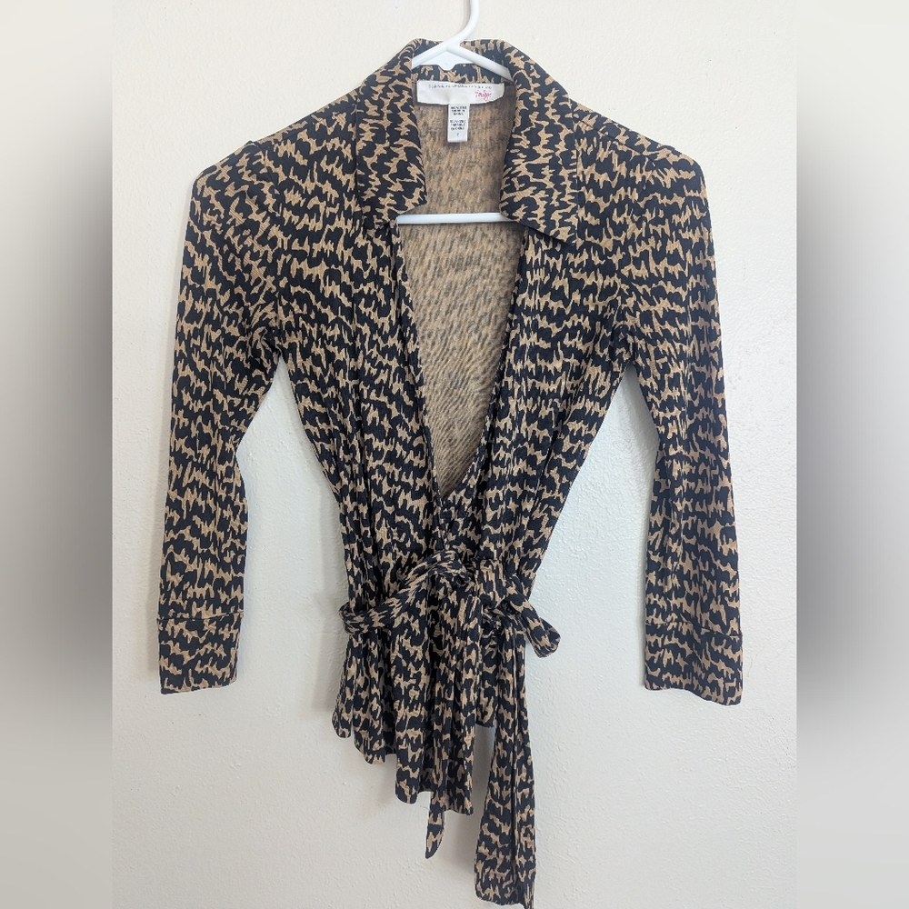Diane Von Furstenberg Black and Tan Silk Wrap Top